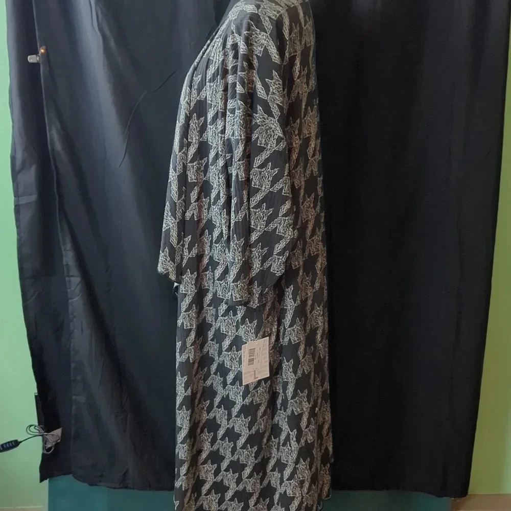 Lularoe Kimono. Large.‎ NWT - Picture 3 of 7